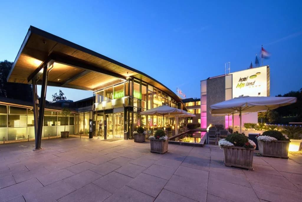 Utrecht Central Wellness - Jacuzzi op kamer