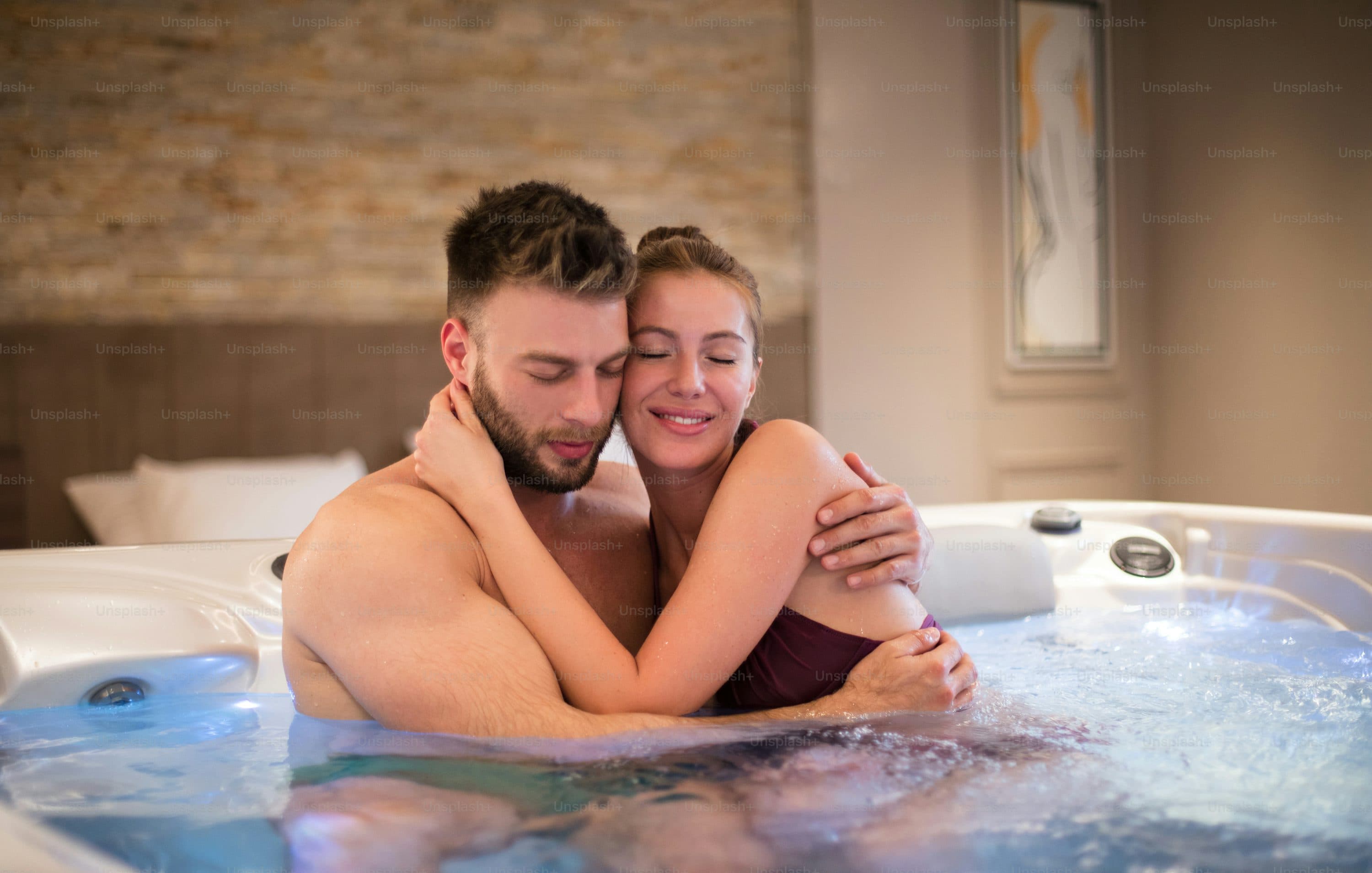 Luxe hotelkamer met jacuzzi - Romantisch verblijf Nederland